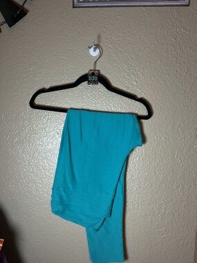 Lularoe Leggings Women’s Size TC Tall & Curvy Fits Sizes 12-18